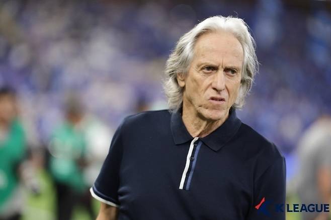 알 힐랄 조르제 제수스 감독. SL 벤피카, 스포르팅 CP, CR 플라멩구, 페네르바체 등을 거친 명장이다. 그는 2026 북중미 월드컵 우승에 도전하는 브라질 국가대표 감독 후보로도 거론된다. 사진=한국프로축구연맹