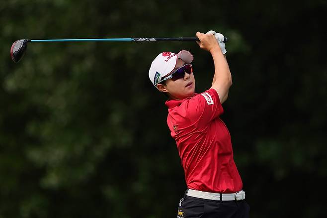 김효주가 26일(한국시간) LPGA 투어 시즌 첫 메이저 셰브론 챔피언십 2라운드 11번홀에서 티샷을 하고 있다.   [AFP]
