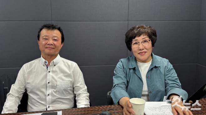 강원CBS.강원영동CBS 시사프로그램 <최진성의 위클리오늘>에 출연한 강릉소방서 강릉시의용소방대 김왕래 남성의용소방대장, 홍귀자 여성의용소방대장. 최진성 아나운서