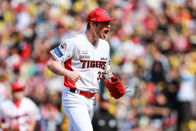 ▲ 7이닝 무실점 역투를 펼치며 팀 마운드를 이끈 아담 올러 ⓒKIA타이거즈