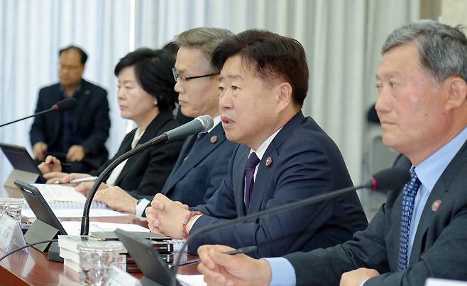 월간정책공유회의서 발언하는 오영훈 제주지사 [제주도 제공. 재판매 및 DB 금지]