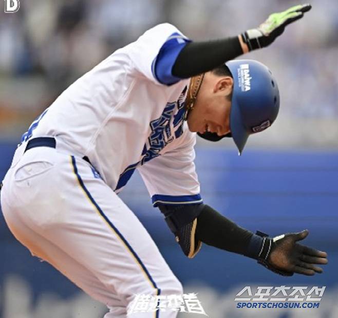 히로시마 2번 에비나는 3회 1사 1루에서 결승 3루타를 터트려 2대0 승리를 이끌었다. 사진캡처=요코하마 베이스타즈 SNS