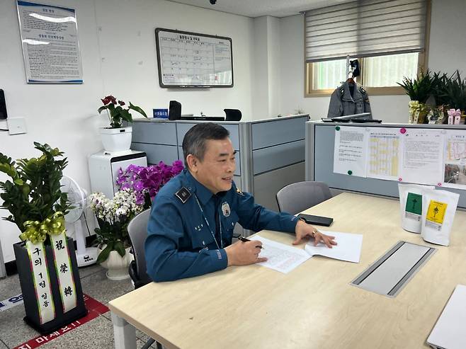 서울 광진구 구의동 구의파출소에서 지난 17일 머니투데이와 만난 최학렬 경감. /사진=민수정 기자.