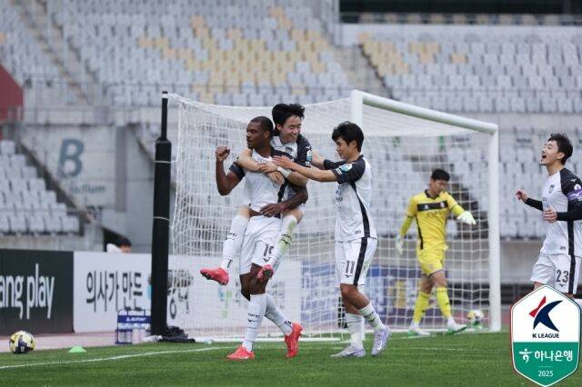 전남 드래곤즈./프로축구연맹