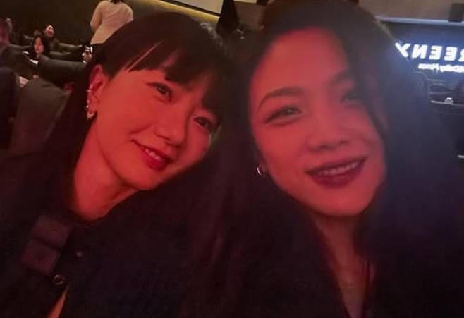 탕웨이 소셜 미디어