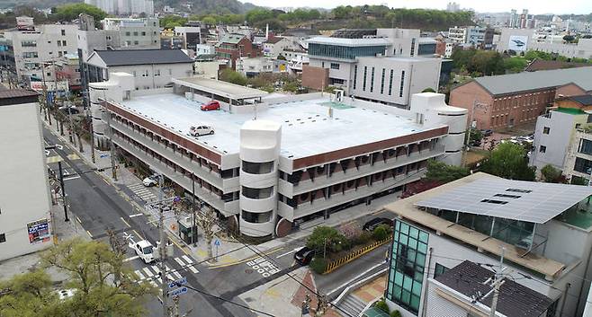 [진주=뉴시스]진주시, 중안지구 공영주차타워 전경.(사진=진주시 제공).2025.04.27.photo@newsis.com *재판매 및 DB 금지