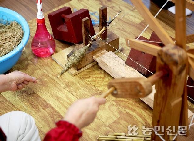 지난한 과정을 거쳐 완성된 삼실.