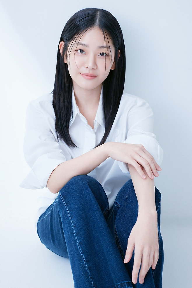 정수빈. 제이와이드컴퍼니