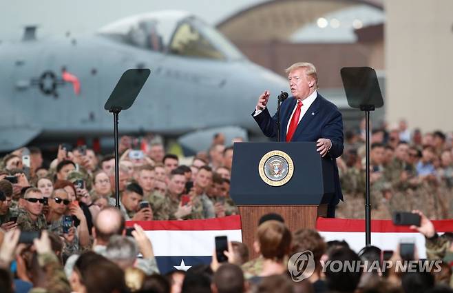 2019년 주한미군 오산공군기지 방문한 당시 트럼프 미국 대통령 [연합뉴스 자료사진]