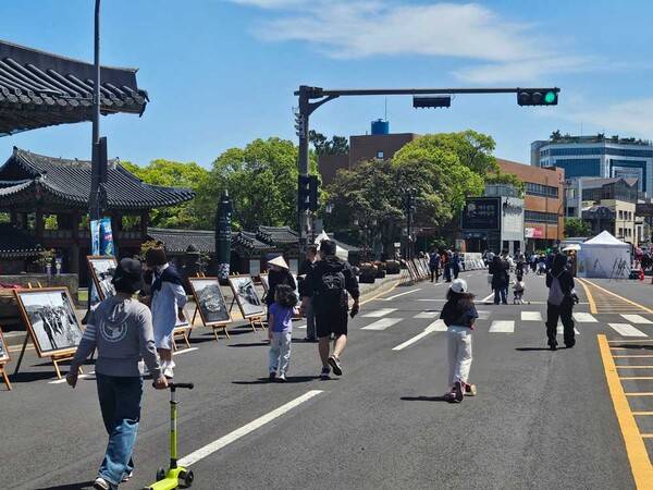 지난 26일 제주시 탑동-관덕정 일대에서 열린 차없는거리 행사장. ⓒ제주의소리