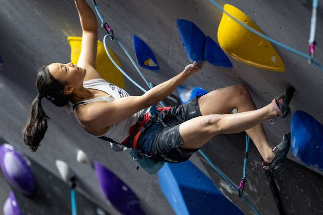 6년 만에 월드컵 우승을 차지힌 서채현. 사진=대한산악연맹