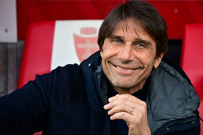 이탈리아 세리에A에서 SSC 나폴리를 이끌고 있는 안토니오 콘테 감독