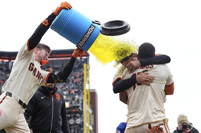 샌프란시스코 역전승. AP연합뉴스