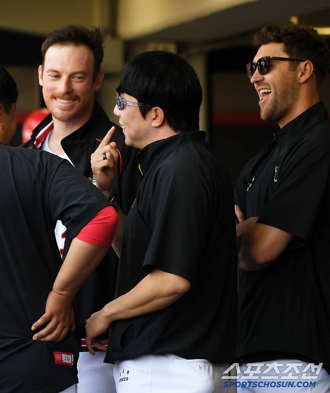 올러 정말 미안해 내 입이 방정이야