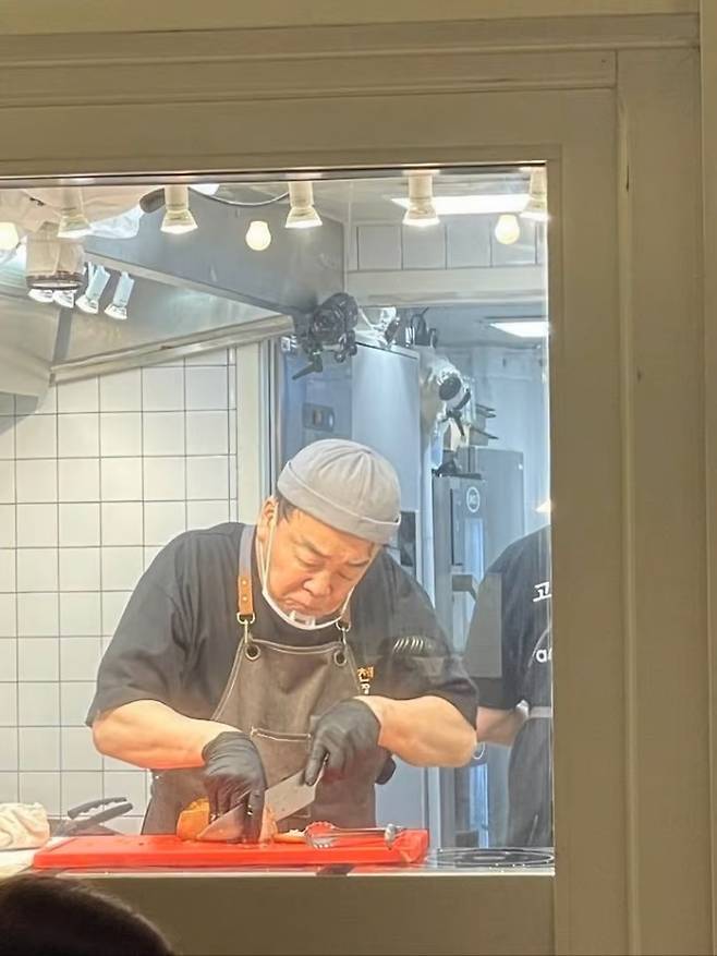 백종원 ‘백사장3’ 촬영에 누리꾼 “자숙부터”… 비판 쏟아져 (사진: 온라인 커뮤니티)