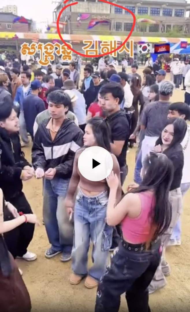 1ebec223e0dc2bae61abe9e74683716d90d62fa0bf0d9ef3fc5ba599afe461be9dc953f6bf628c7e86fe