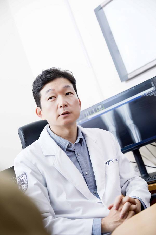 강동경희대병원 정형외과 이상학 교수./사진=신지호 기자