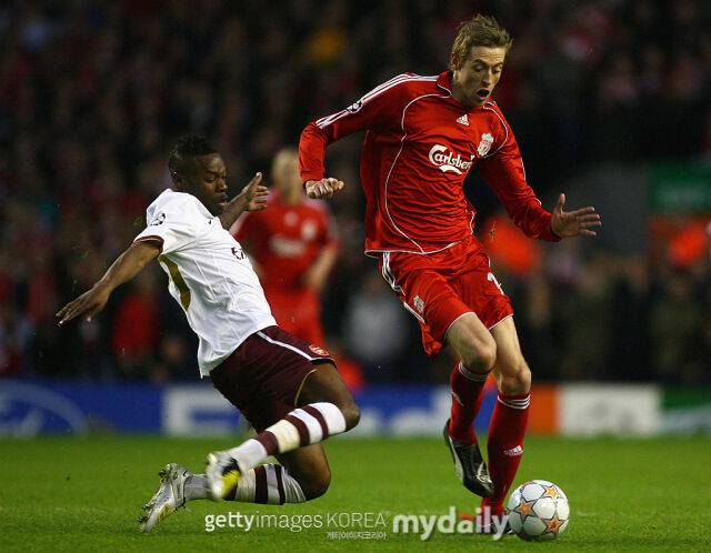 리버풀 출신 크라우치가 웸반야마를 '축구 선수'로 부를 정도로 실력이 출중했다./게티이미지코리아
