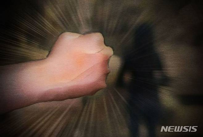 [서울=뉴시스] 데이트 폭력. (그래픽=뉴시스 DB). photo@newsis.com