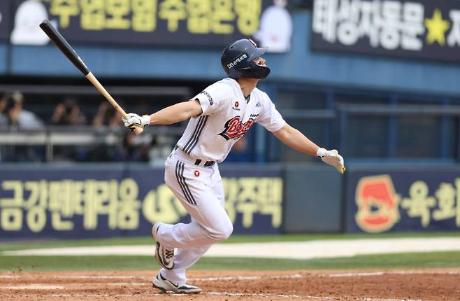 주간 타율(5할), 타점(12개) 2위에 오른 두산 오명진. 두산