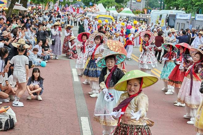2024년 열린 제94회 남원 춘향제 대동길놀이 모습. 남원시 제공