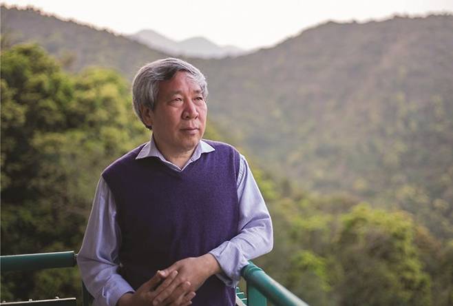 중국은 옌렌커 작가의 작품을 금서로 지정했다. [사진 | 뉴시스]