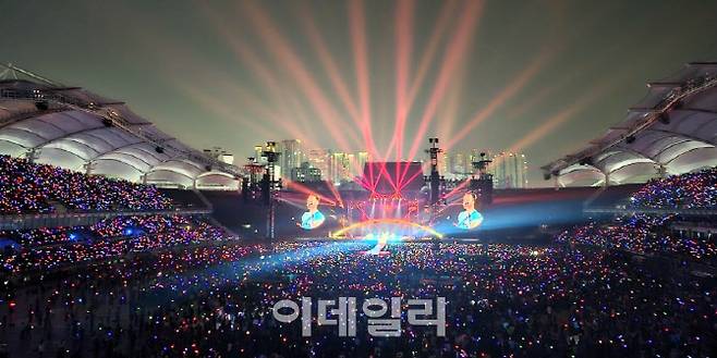 고양종합운동장에서 열린 콜드플레이 내한공연 당시 모습.(사진=라이브네이션코리아 제공)