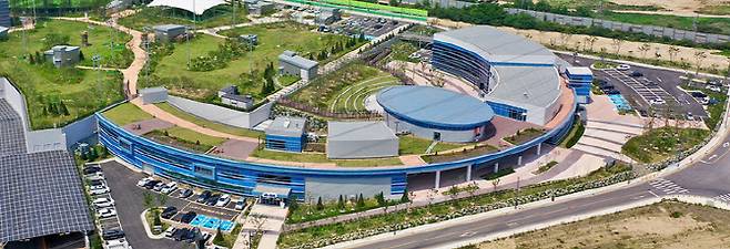 한솔제지 환경사업본부가 참여한 평택 폐기물 처리시설인 ‘평택에코센터’ 전경. (사진=한솔제지)