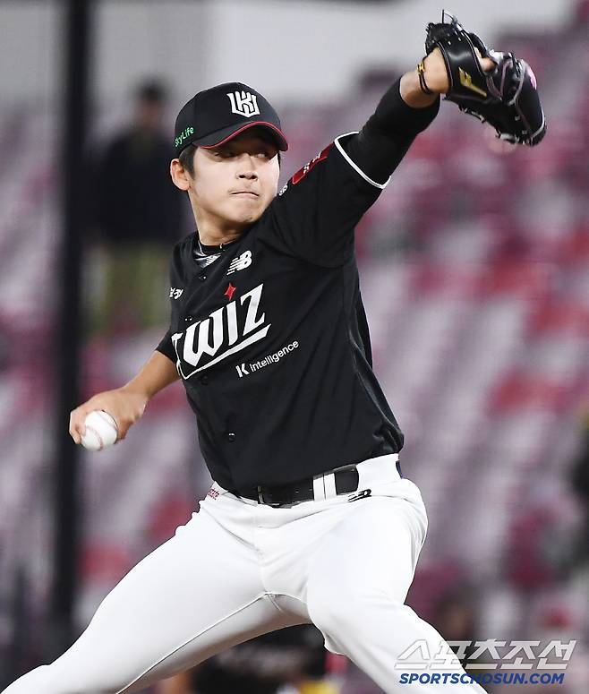 16일 광주 기아 챔피언스필드에서 열린 KT-KIA전. 9회말 박영현이 투구하고 있다. 광주=정재근 기자 cjg@sportschosun.com/2025.4.16/