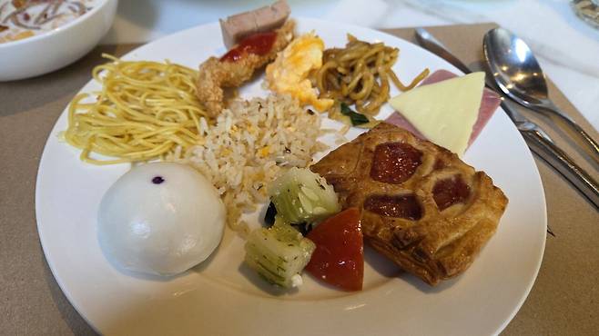 20250425_100949.jpg 방콕 호텔 20만원대 스위트룸 클라스 ㄷㄷ