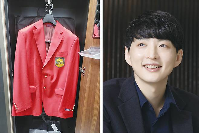 김병훈 에이피알 대표가 코스피 상장 기념식 때 입었던 빨간 재킷.