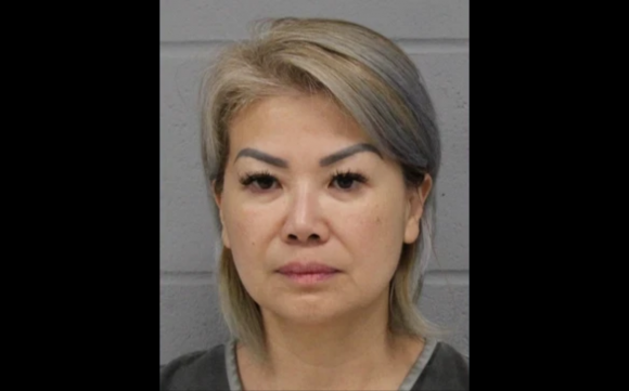 미국 텍사스주 오스틴 경찰은 영안실 소유주이자 전 관리자였던 50세 여성 아델린 응안빈 부이를 시체 훼손과 정부 기록 조작 등 기소했다. 오스틴 경찰서 제공