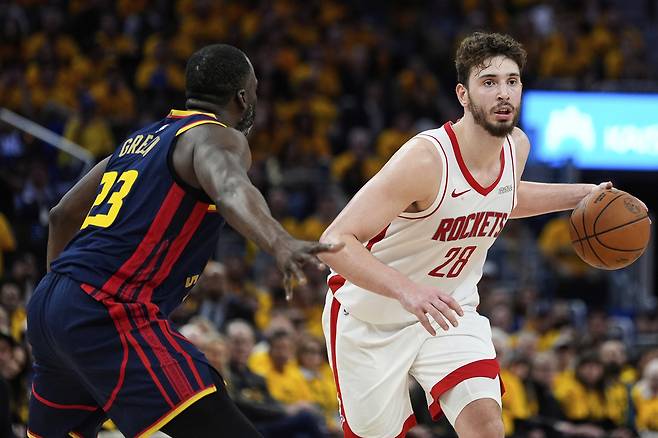 돌파하는 알파렌 센군.   샌프란시스코 | AP연합뉴스