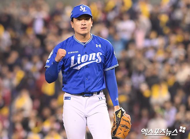 15일 오후 서울 송파구 잠실야구장에서 열린 '2025 신한 SOL Bank KBO리그' 삼성 라이온즈와 LG 트윈스의 경기, 8회말 1사 만루 삼성 이재희가 이닝을 마친 뒤 기뻐하고 있다. 엑스포츠뉴스DB