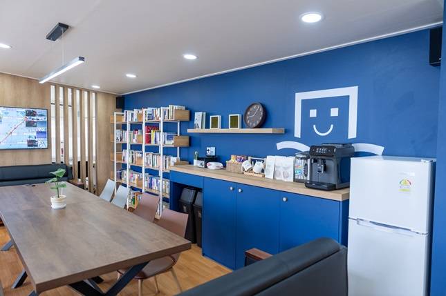 롯데가 계룡대에 군장병들을 위해 지원한 '청춘책방' / 사진=롯데지주