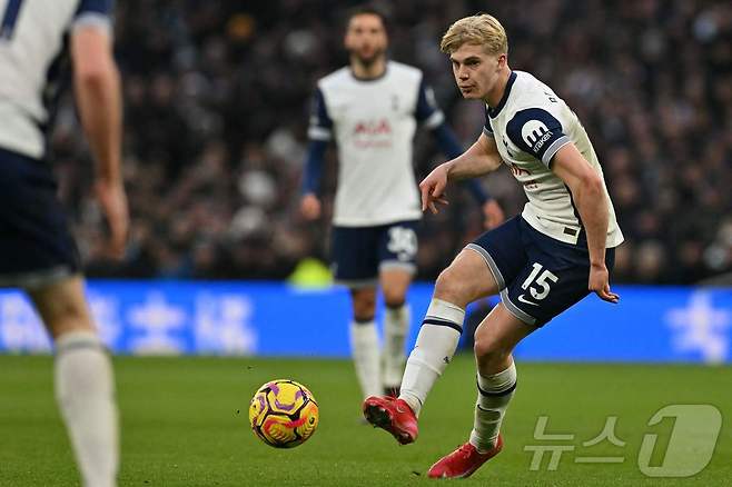 토트넘의 루카스 베리발 ⓒ AFP=뉴스1