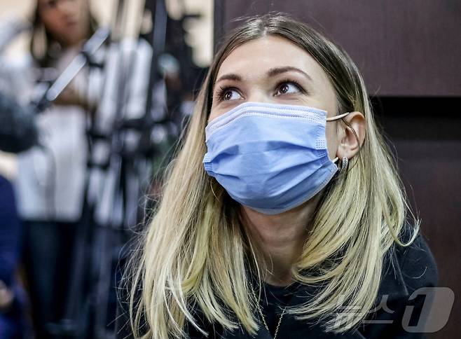 2021년 10월 우크라이나 법정에 선 빅토리아 로시나 기자의 모습. 2021.10.12 ⓒ 로이터=뉴스1 ⓒ News1 김지완 기자