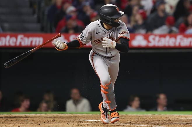 샌프란시스코 자이언츠 이정후가 6경기 연속 안타 행진을 이어갔다. AP연합뉴스