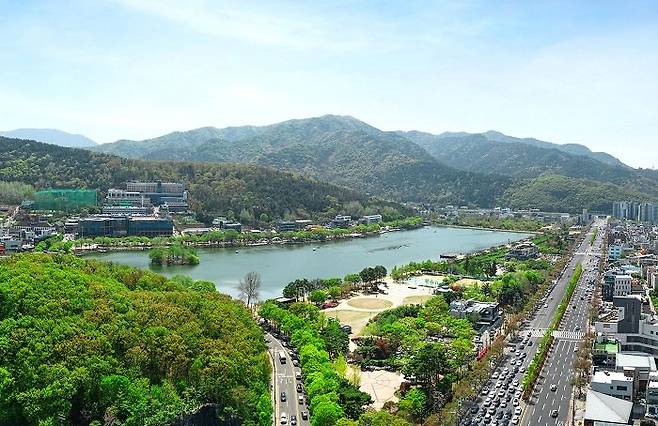 ‘더파크 수성못’ 조망