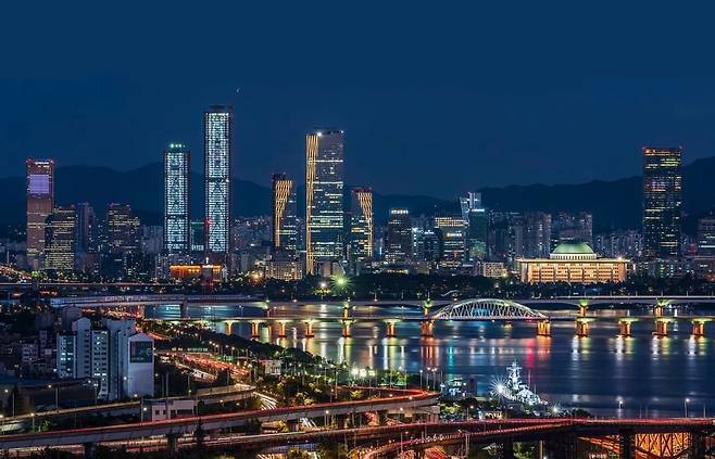 외국인 관점에서 본 전통과 현대가 조화된 도시, 서울