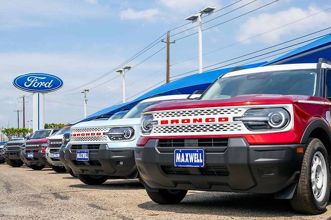 텍사스 오스틴의 한 대리점에 포드 브롱코가 진열된 모습. [AFP]