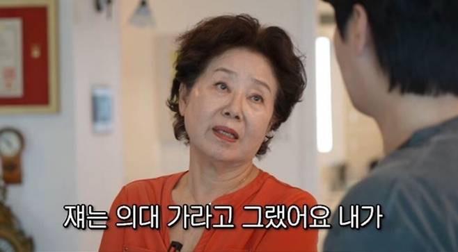 선우용여가 딸의 가수 데뷔 과정을 이야기하며 근황을 전했다. 유튜브 채널 '순풍 선우용여 캡처