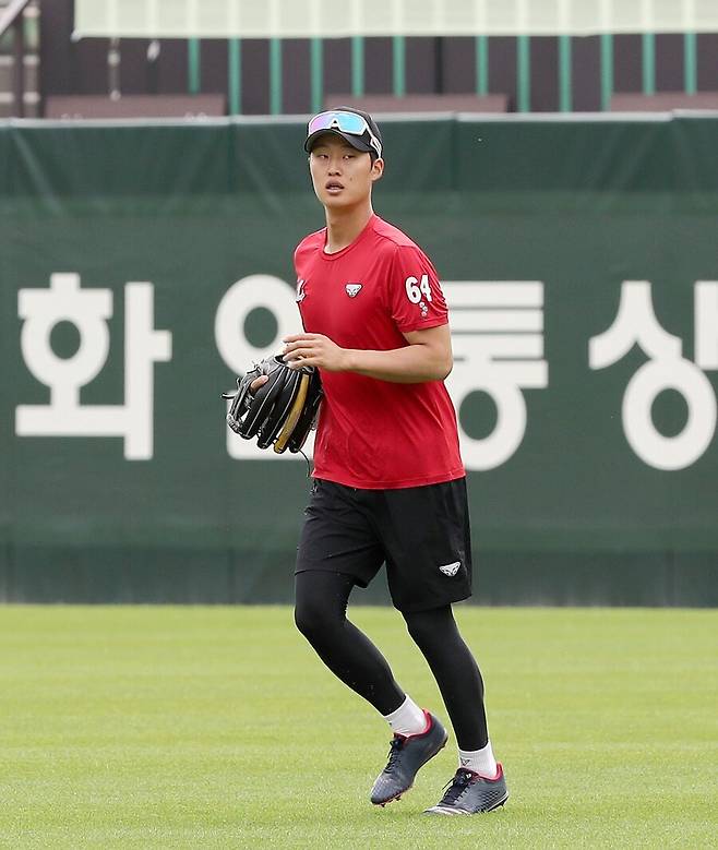 ▲ 타격 측면에서 기대를 모으고 있는 김창평 ⓒSSG랜더스