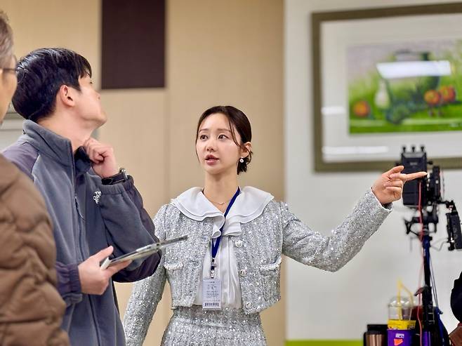 배우 한그루 제공