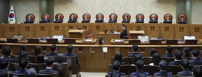 조희대 대법원장을 비롯한 대법관들이 1일 서울 서초구 대법원에서 더불어민주당 이재명 대선 후보의 공직선거법 위반 사건 상고심 선고를 위해 참석해 있다.  / 사진=연합뉴스