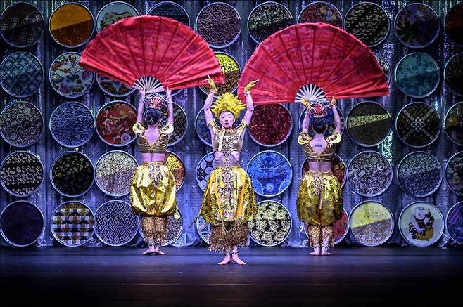 안은미컴퍼니의 신작 ‘동방미래특급’.     세종문화회관