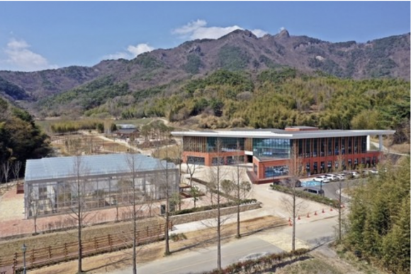 5월 1일 임시 개원하는 국립정원문화원 전경. 오는 9월 공식 개원식을 갖고 4개 지구에 15개 주제 정원을 선보일 예정이다. 담양군 제공