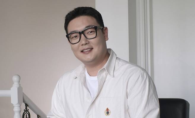 배우 김민호가 장삐쭈 작가의 하차에 걱정도 있었으나 초심으로 돌아가 열연했다고 밝혔다. 사진| 디퍼런트컴퍼니