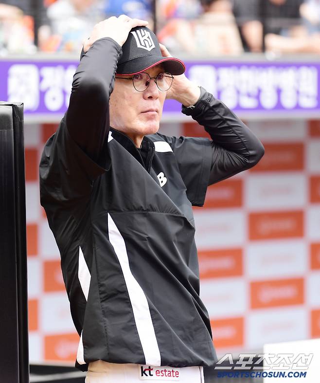 27일 대전 한화생명볼파크에서 열린 한화와 KT의 경기. KT 이강철 감독. 대전=송정헌 기자songs@sportschosun.com/2025.04.27/
