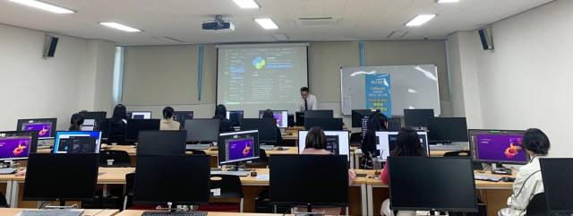 빅데이터를 활용한 태양광 에너지 관리 교육. /목포대